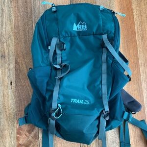 REI Co-op Trail 25 Pack